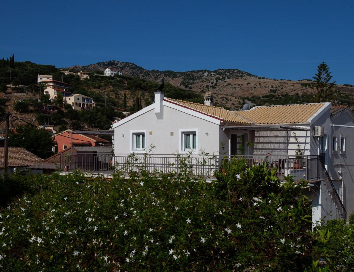 Antonis Apartments Kassiopi Dış mekan fotoğraf
